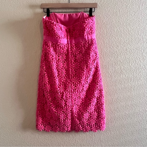 Lilly Pulitzer Bowen Strapless Pink Eyelet Dress Size 2 - Picture 4 of 8